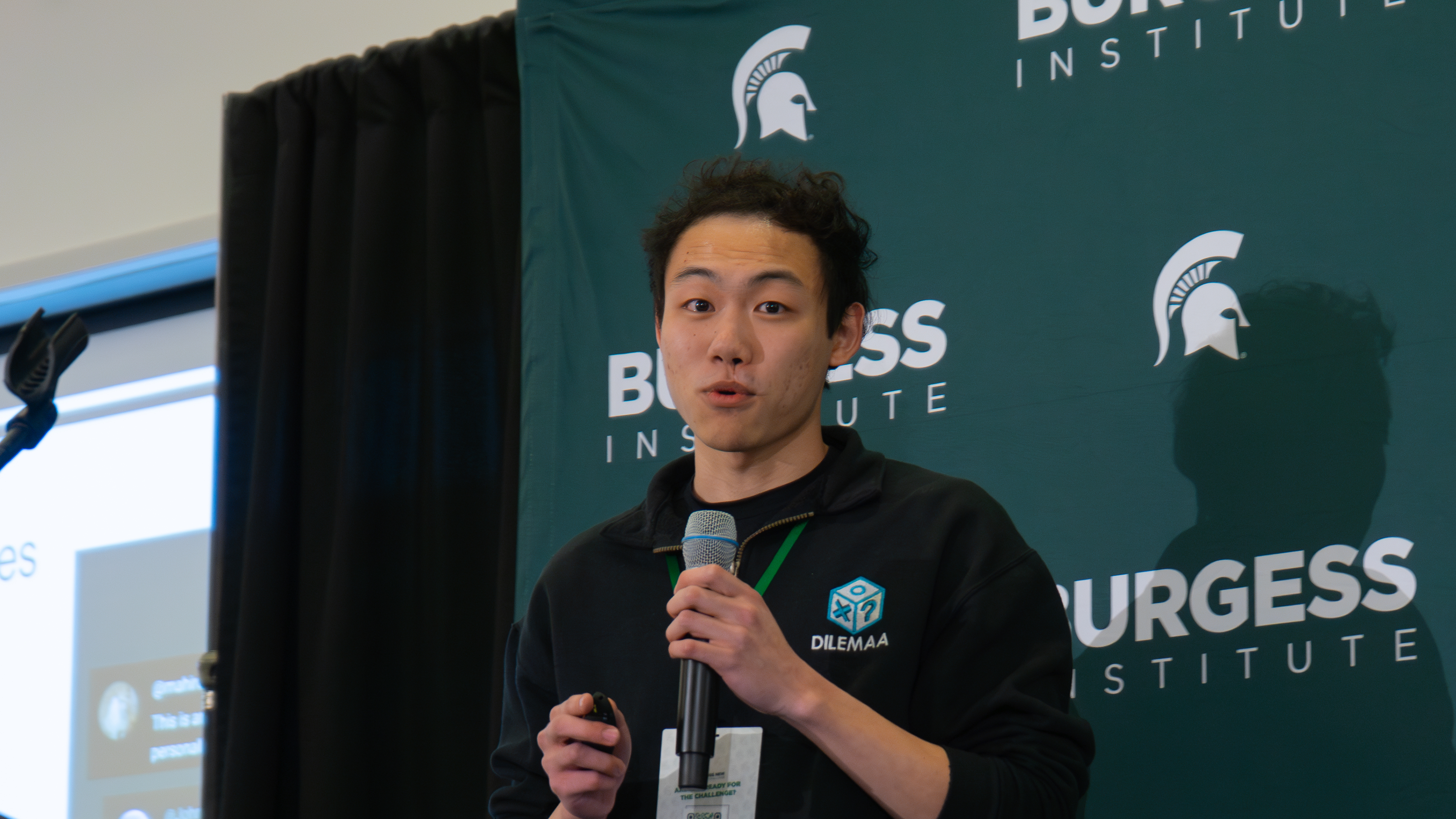 PITCH NIGHTS · 2025